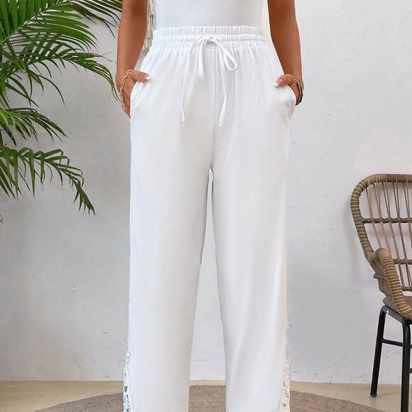 White Boho Women's Patchwork Elastic Waist Slant Pocket Straight Leg Pants - Picture 5 of 7